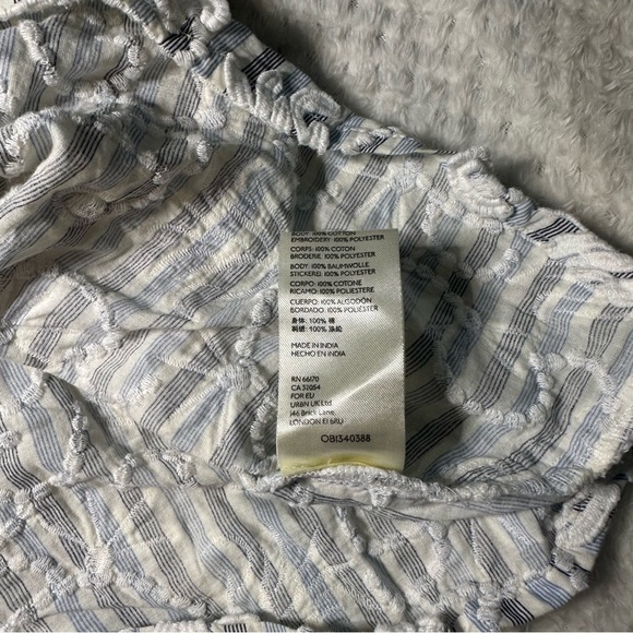 Anthropologie pilcro the Whitney trapeze blue floral embroidery button down - Picture 4 of 5